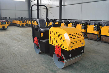 小型手扶壓路機問題